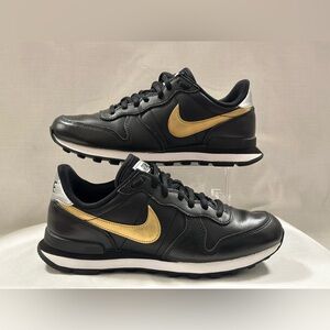 Nike Internationalist Black Gold
Leather Trainers Shoes Size 6.5